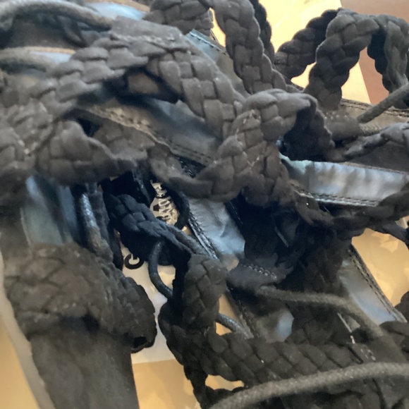 GLADIATOR LACE UP SANDAL ( Size: 10) - Picture 13 of 15